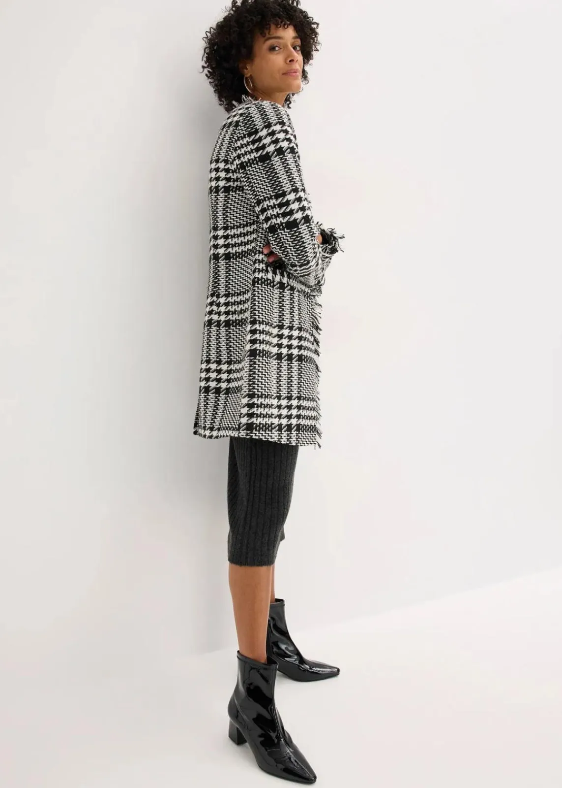 bonprix Blazer|Bekleidung·Basics^Longblazer aus Bouclé schwarz/wollweiß kariert