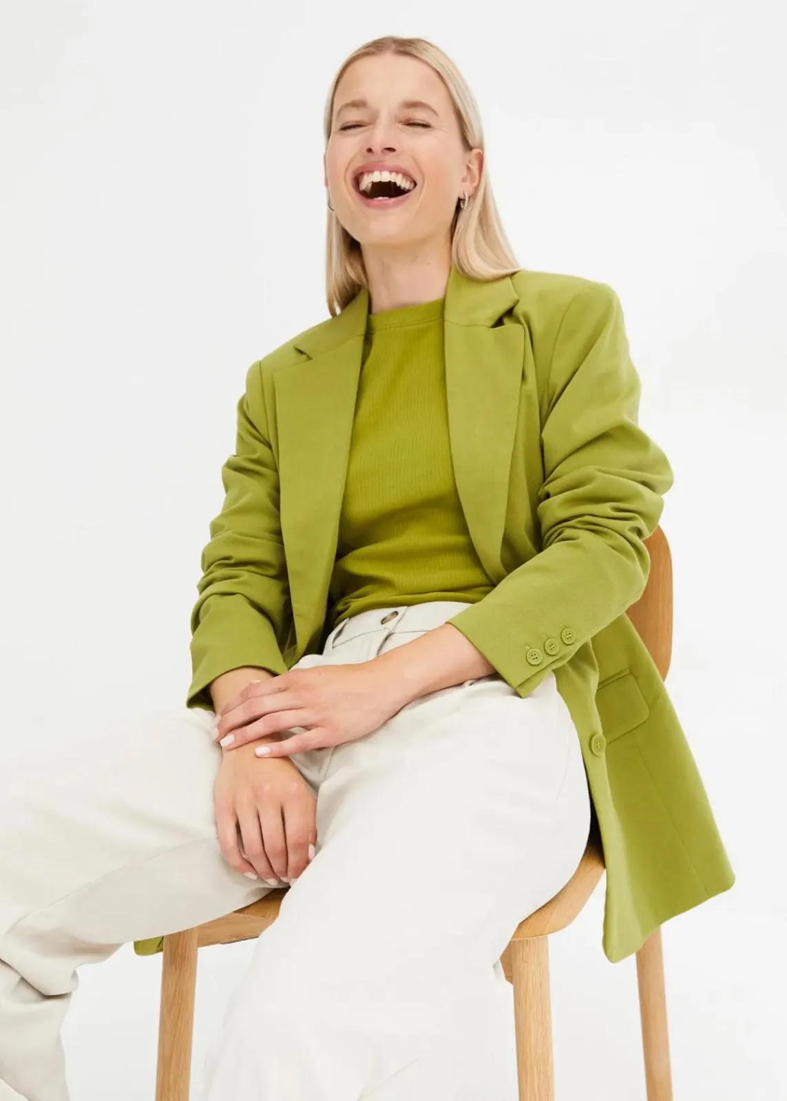 bonprix Bekleidung·Basics|Blazer^Longblazer aus Viskose-Mix moos