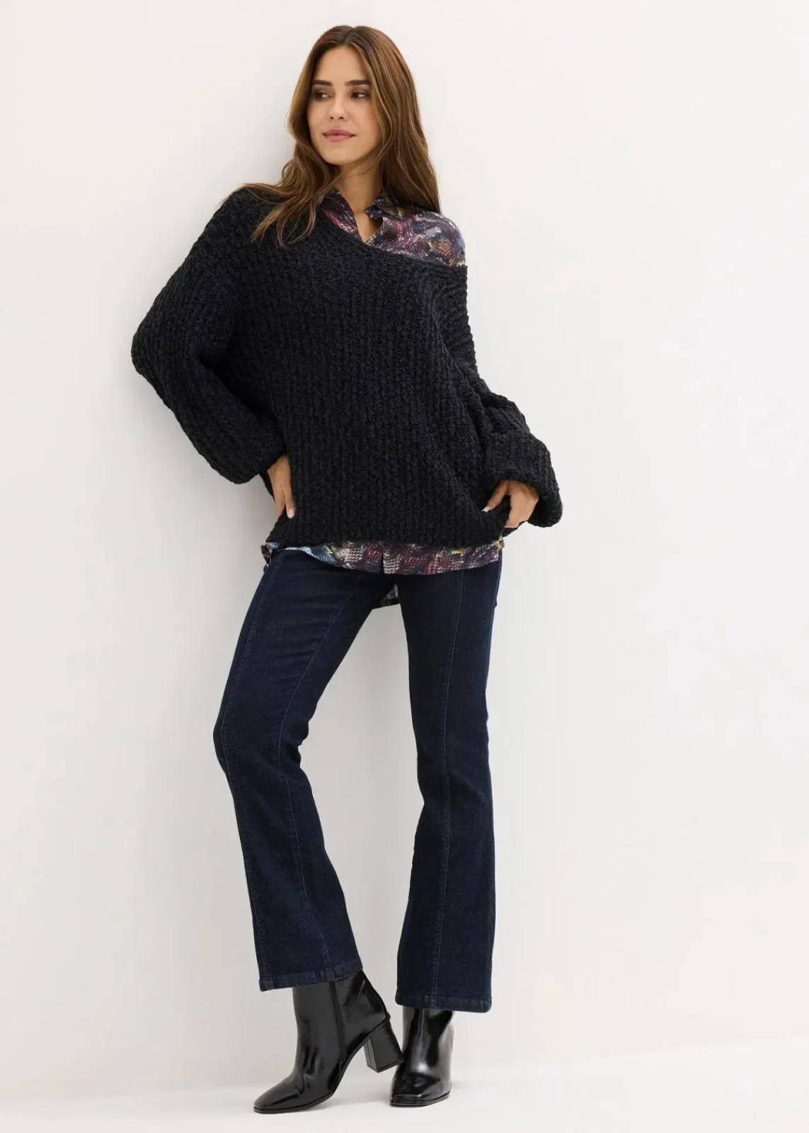 bonprix Bekleidung·Jacken & Mäntel|Blusen & Tuniken^Longbluse blau/grau schlange bedruckt