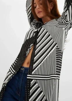 bonprix Bekleidung·Jacken & Mäntel|Blusen & Tuniken^Longbluse schwarz / weiß graphisch bedruckt