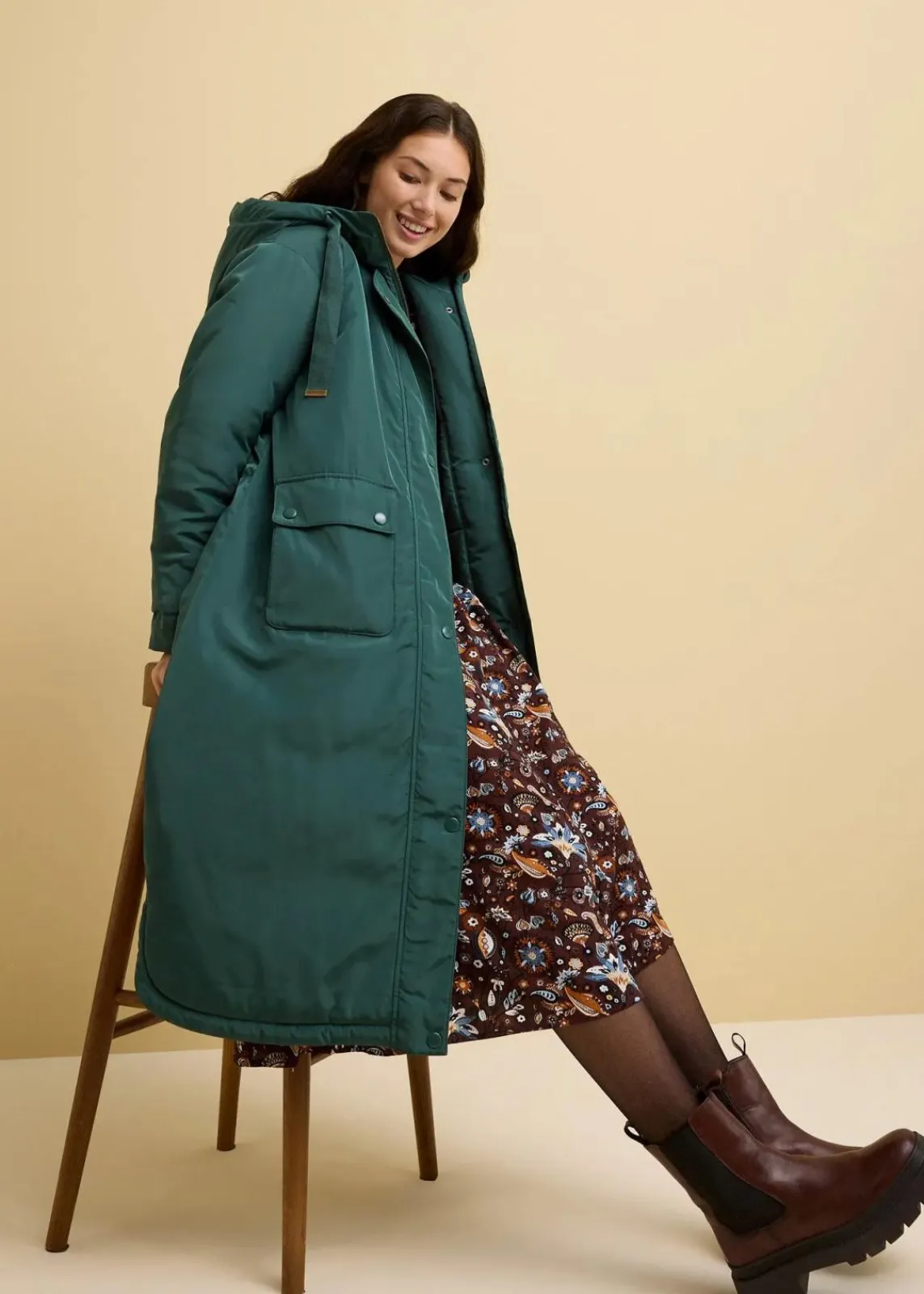 bonprix Nachhaltigere Materialien|Jacken & Mäntel^Long-Parka mattgrün