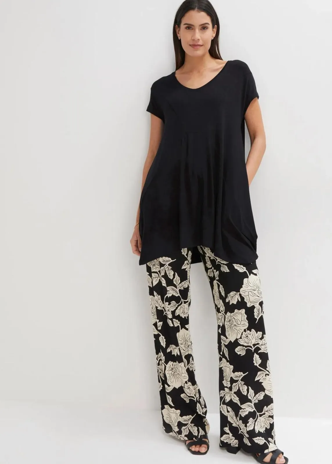 bonprix Shirts & Tops^Longshirt schwarz