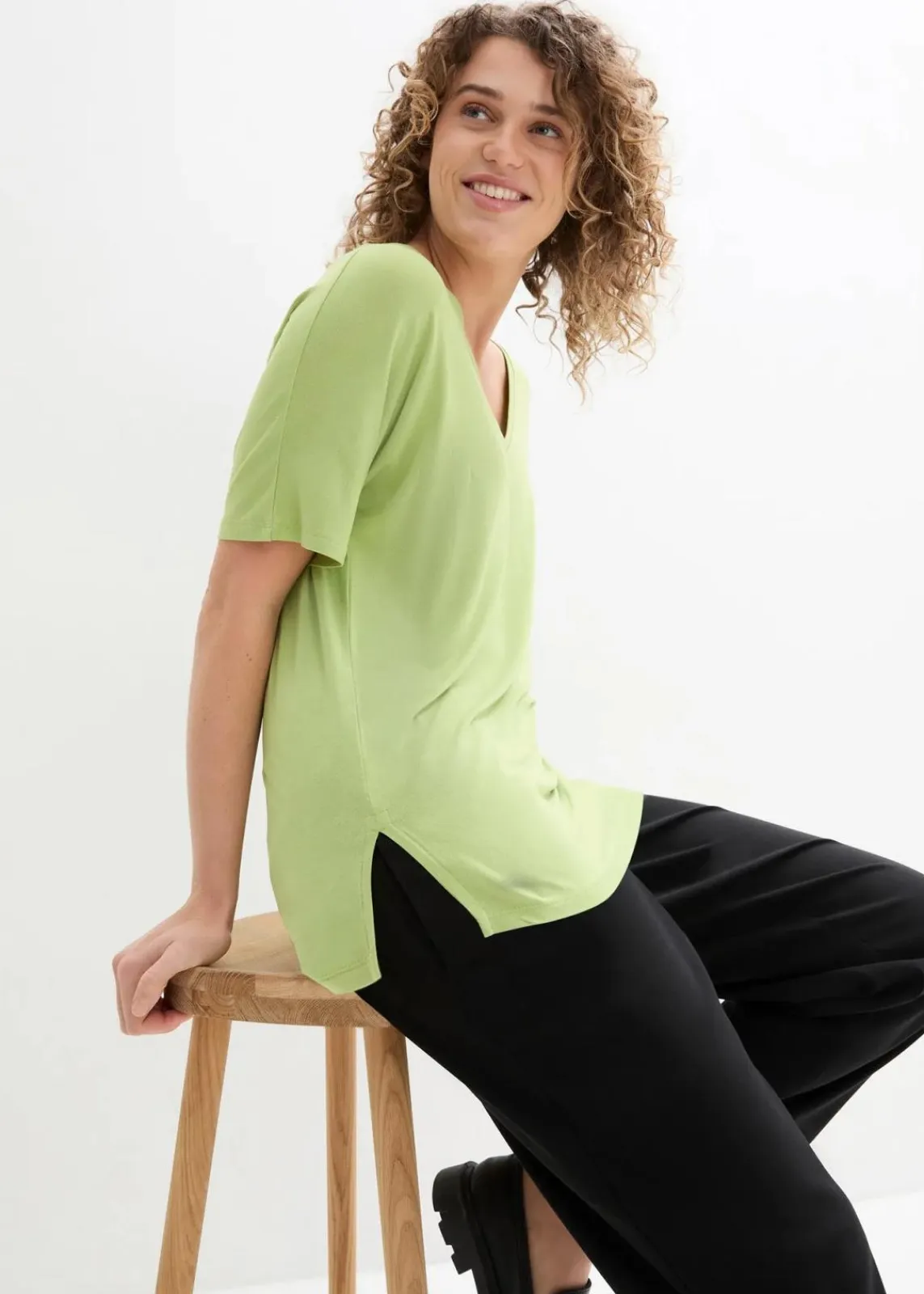 bonprix Shirts & Tops^Long-Shirt aus nachhaltigem Viskose-Mix birnengrün