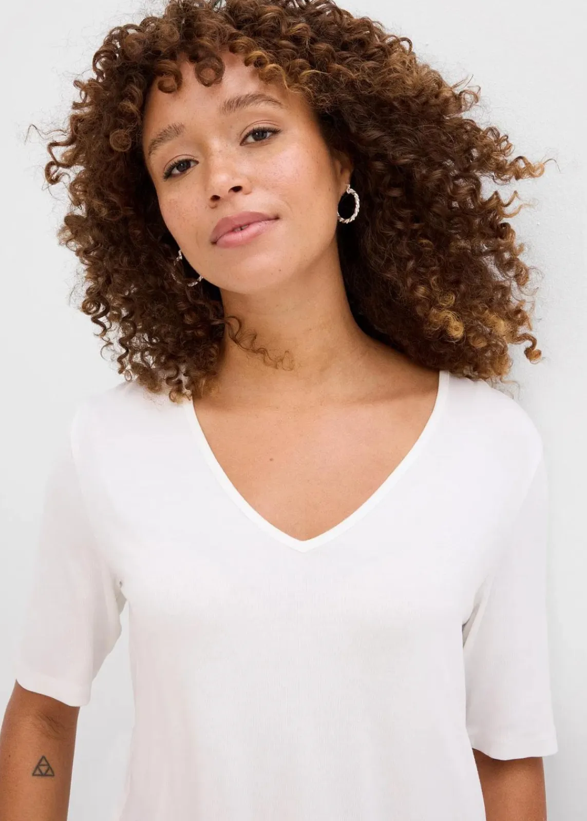 bonprix Nachhaltigere Materialien|Shirts & Tops^Longshirt aus softer Viskose wollweiß