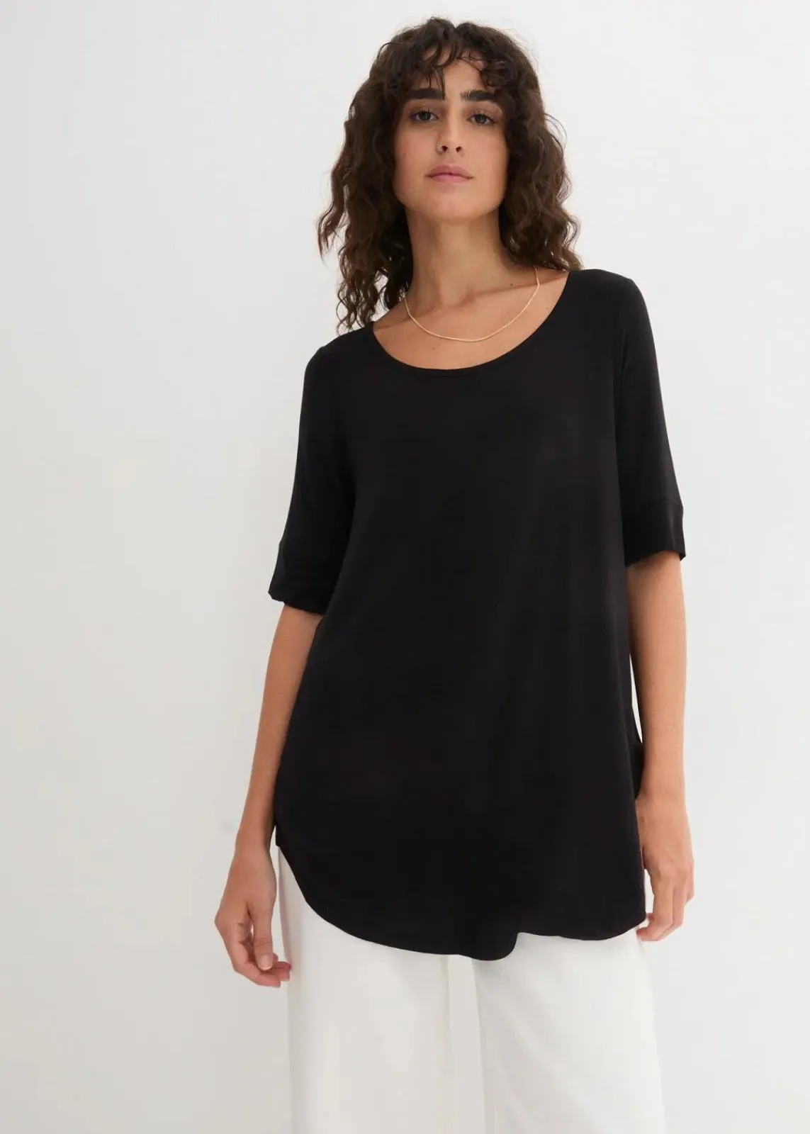 bonprix Bekleidung·Röcke|Nachhaltigere Materialien^Long-Shirt aus softer Viskose schwarz
