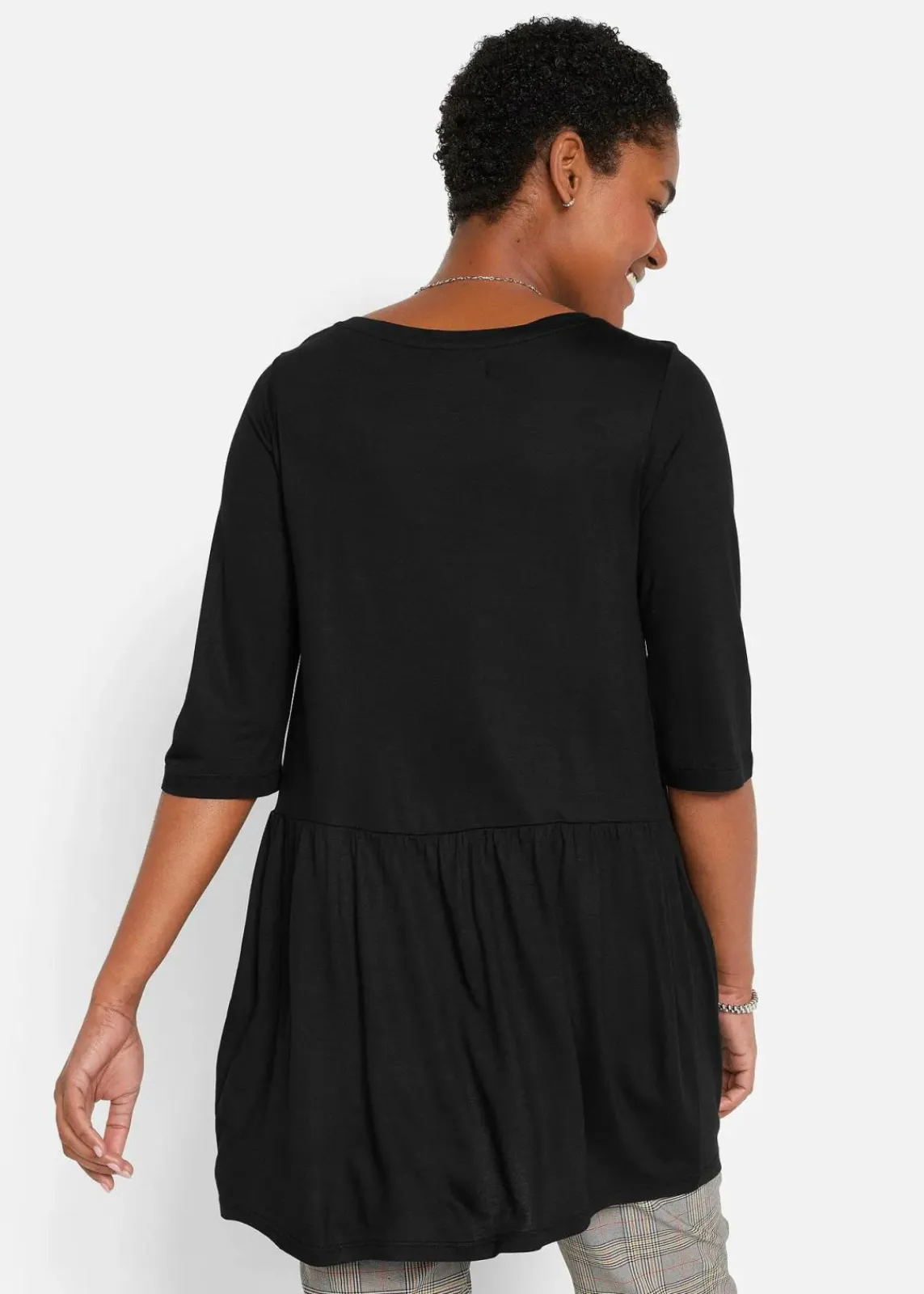 bonprix Nachhaltigere Materialien|Shirts & Tops^Longshirt aus Viskose mit Volant schwarz