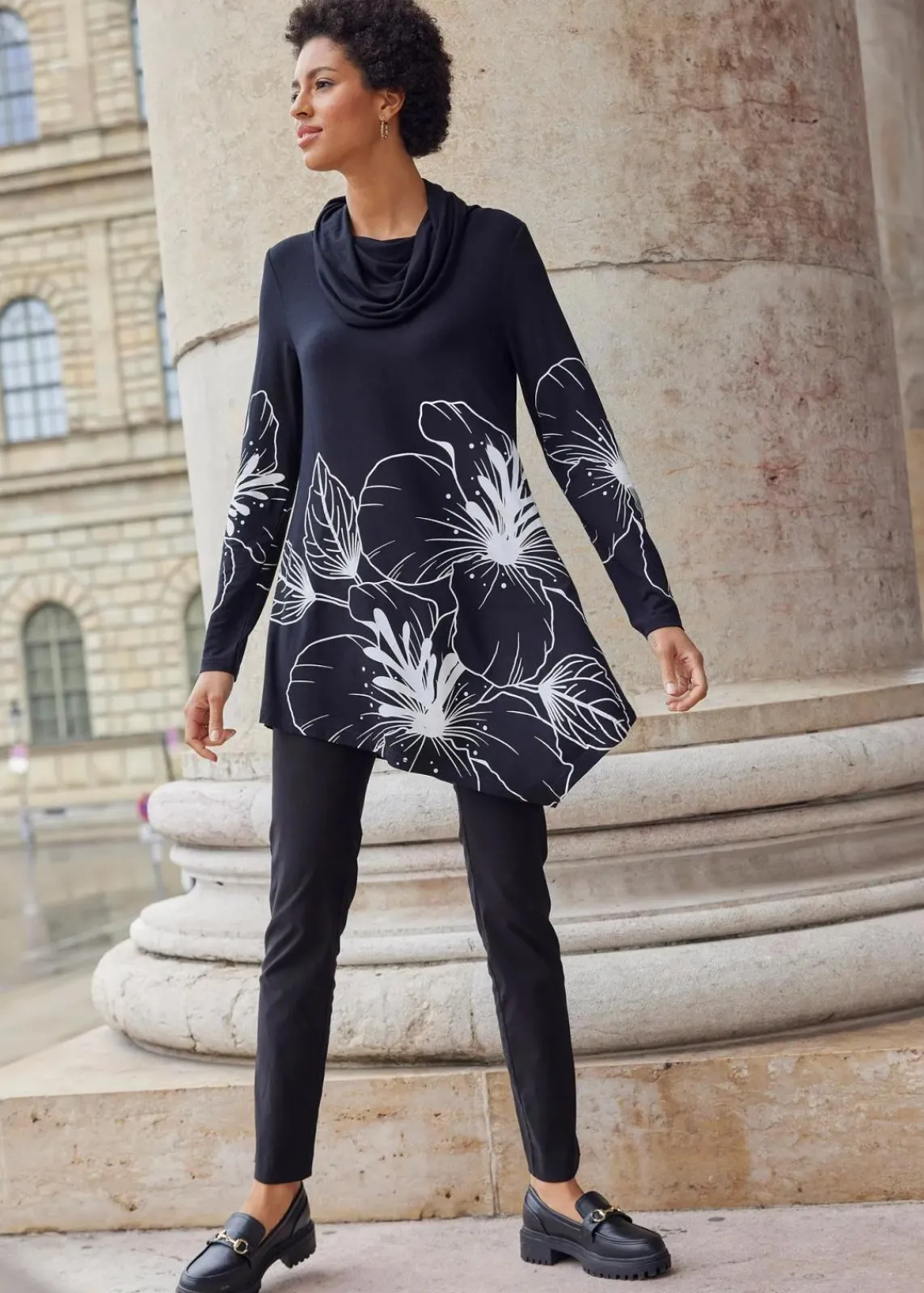 bonprix Shirts & Tops^Longshirt mit Rollkragen schwarz/weiß
