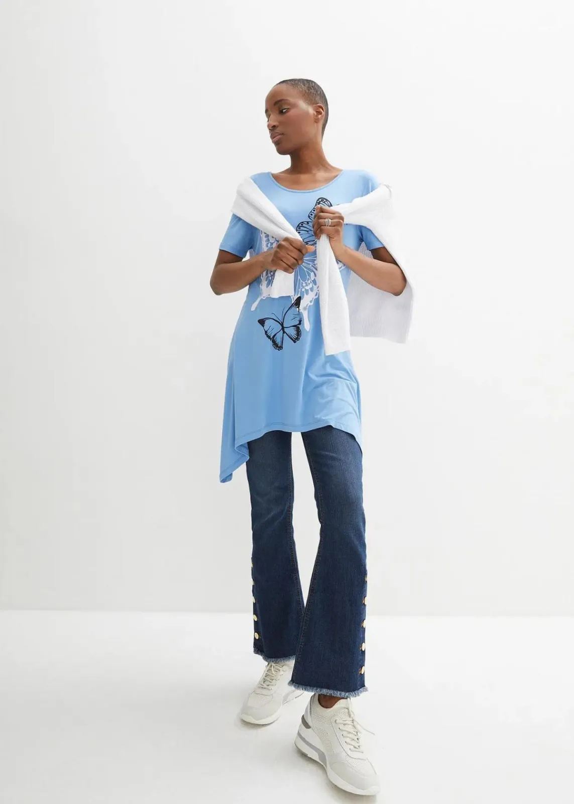 bonprix Shirts & Tops^Longshirt mit Zipfel und Schmetterlingsmuster mittelblau/weiß/dunkelblau