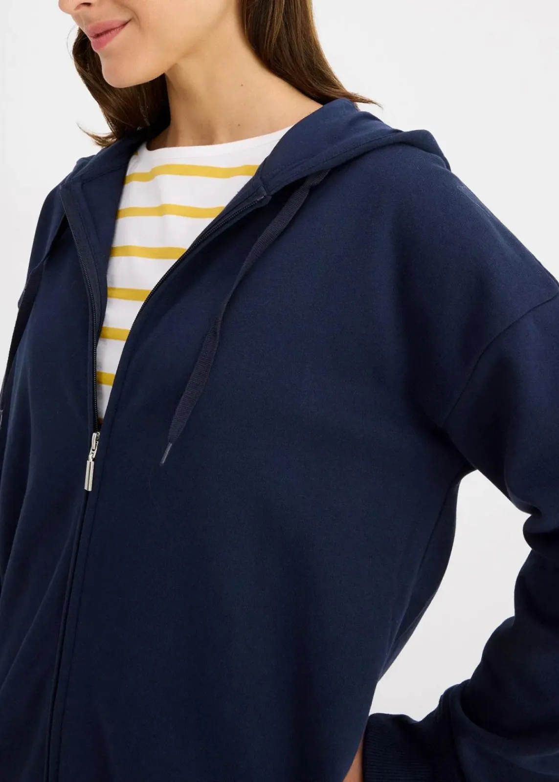 bonprix Sweat|Basics^Long-Sweatjacke dunkelblau