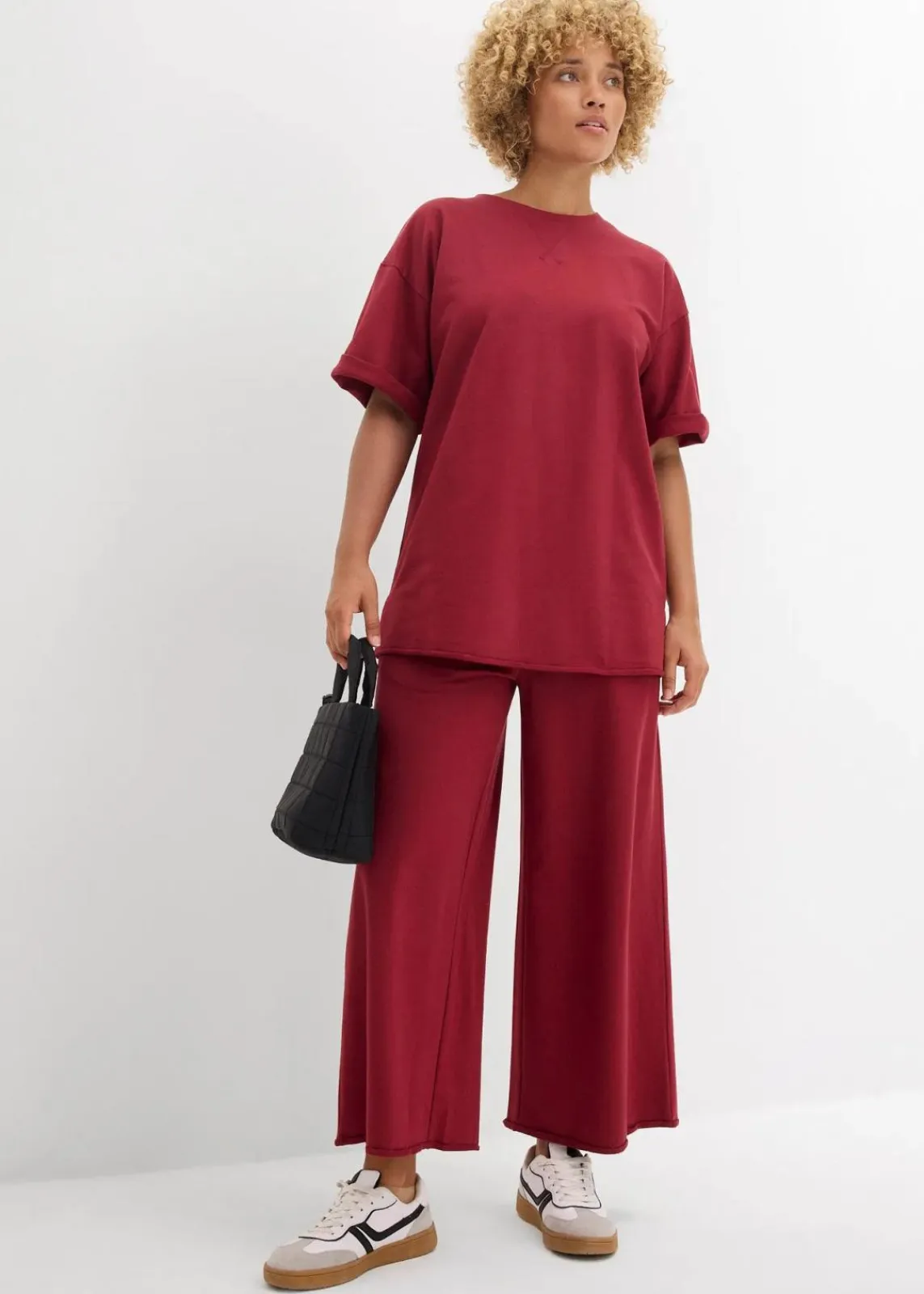bonprix Sweat|Zweiteiler & Sets^Long-Sweatshirt aus reiner Baumwolle pflaumenrot