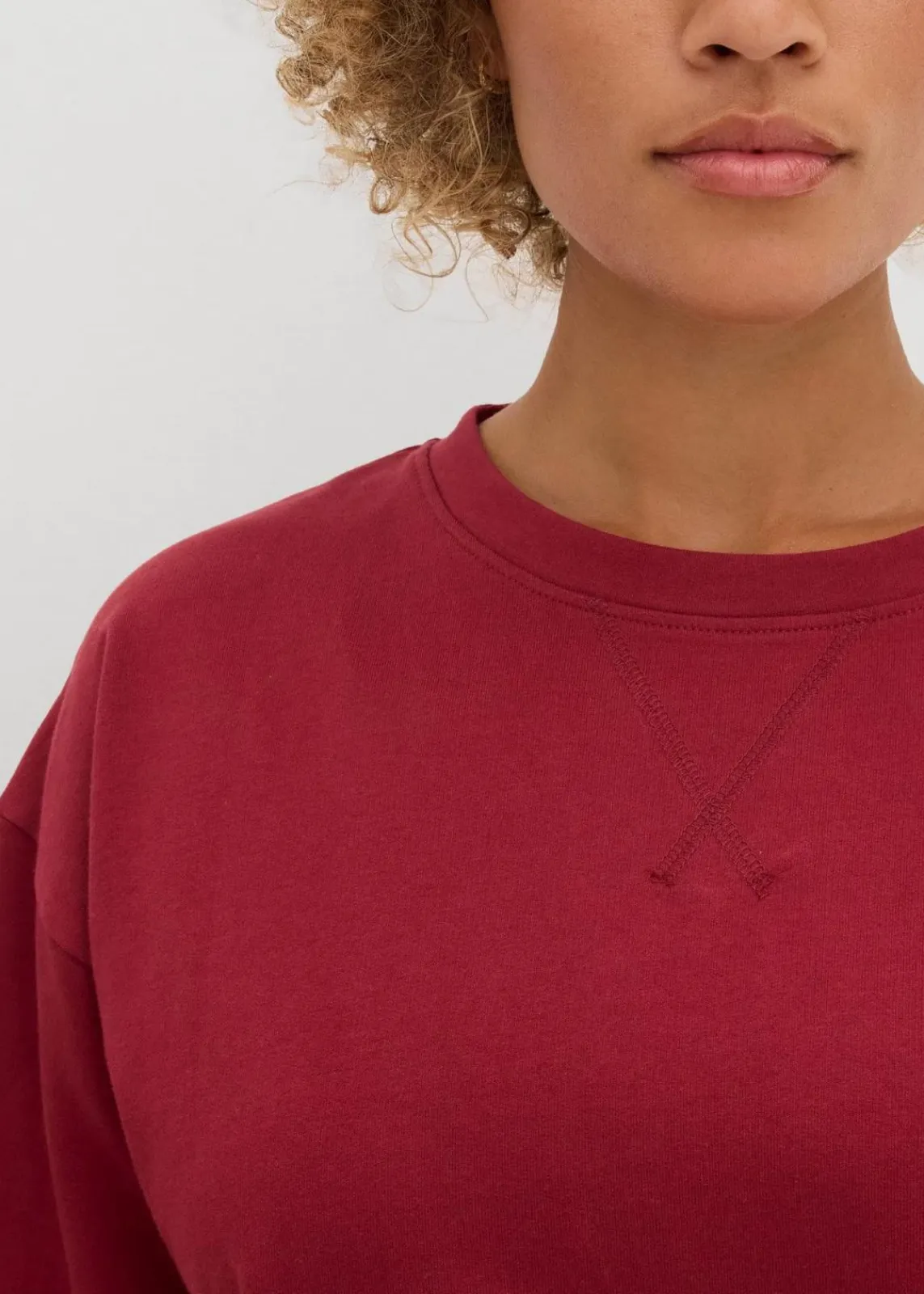 bonprix Sweat|Zweiteiler & Sets^Long-Sweatshirt aus reiner Baumwolle pflaumenrot