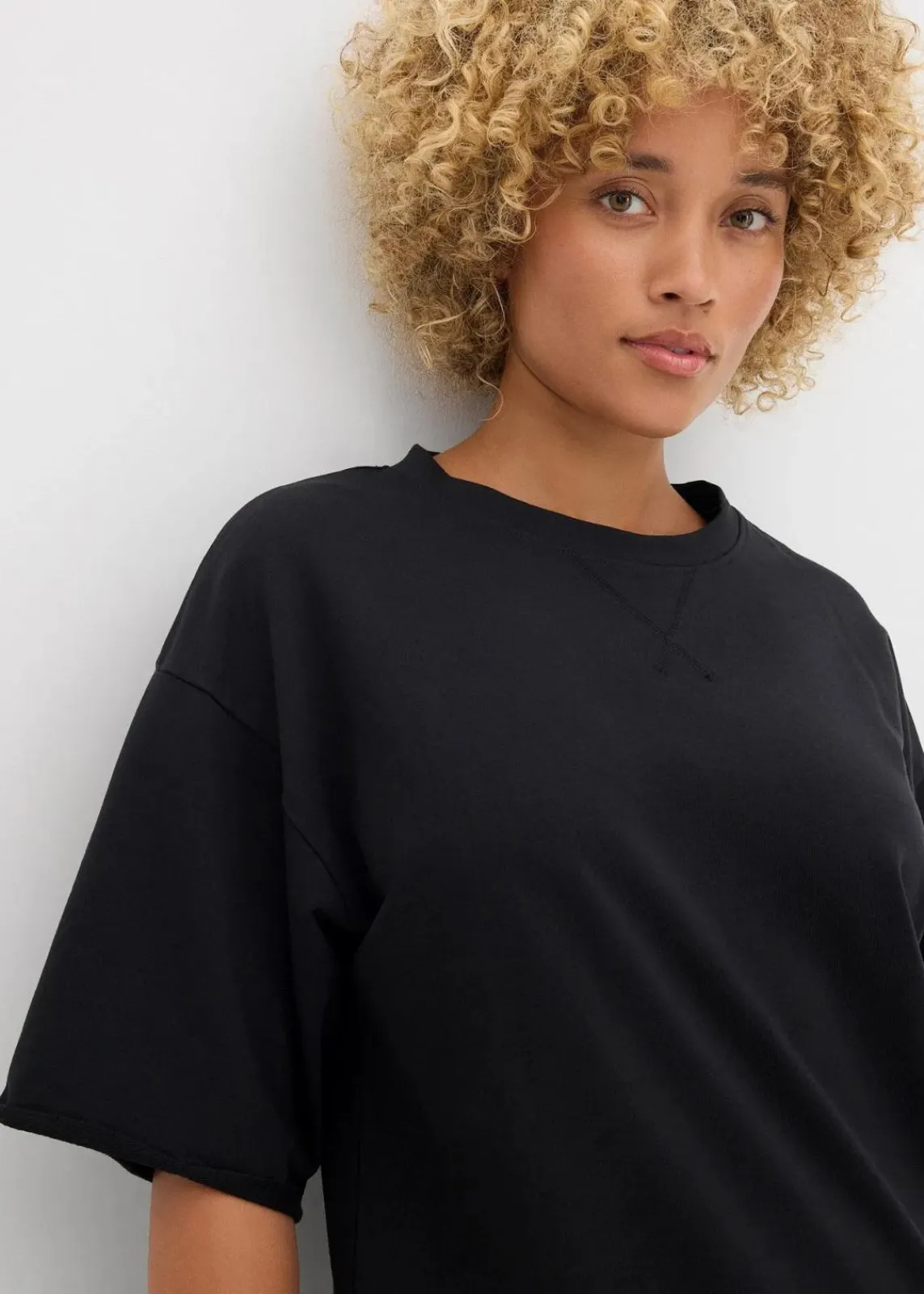 bonprix Bekleidung·Blusen & Tuniken|Zweiteiler & Sets^Long-Sweatshirt aus reiner Baumwolle schwarz