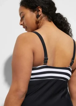 bonprix Nachhaltigere Materialien|Bedeckende Bademode^Long-Tankini (2-tlg. Set) mit Highwaist-Bikinihose schwarz/weiß