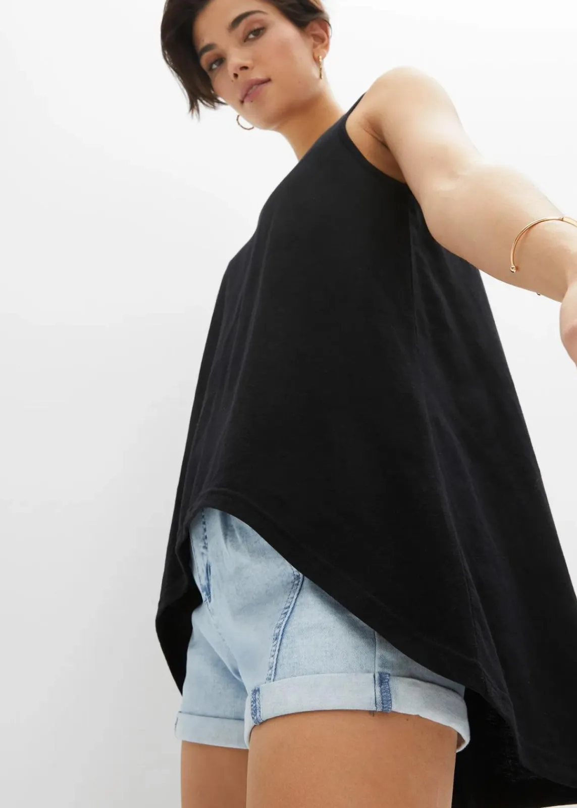 bonprix Shirts & Tops|Nachhaltigere Materialien^Long-Top aus Bio-Baumwolle schwarz