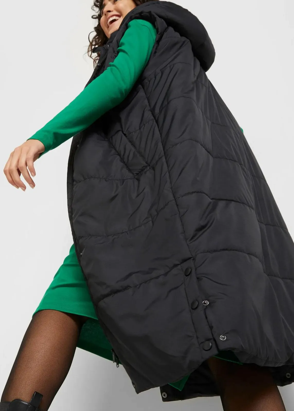 bonprix Bekleidung·Hosen|Nachhaltigere Materialien^Longweste schwarz