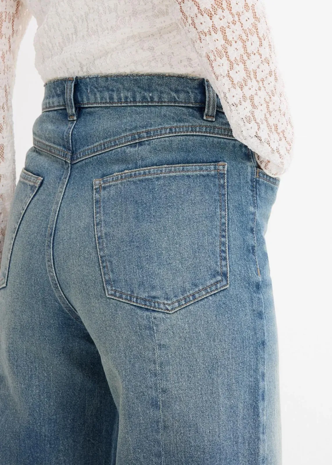bonprix Jeans|Bekleidung·Shirts & Tops^Loose Straight-Jeans High Waist, Low Stretch hellblau denim used