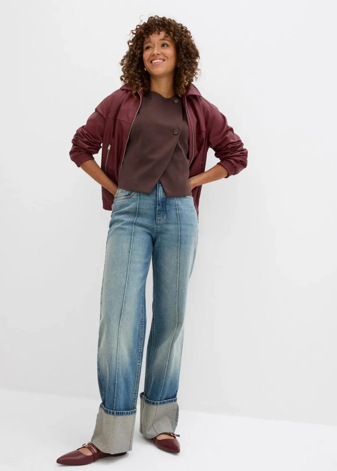bonprix Kurzgrößen|Jeans^Loose Straight-Jeans High Waist hellblau denim used
