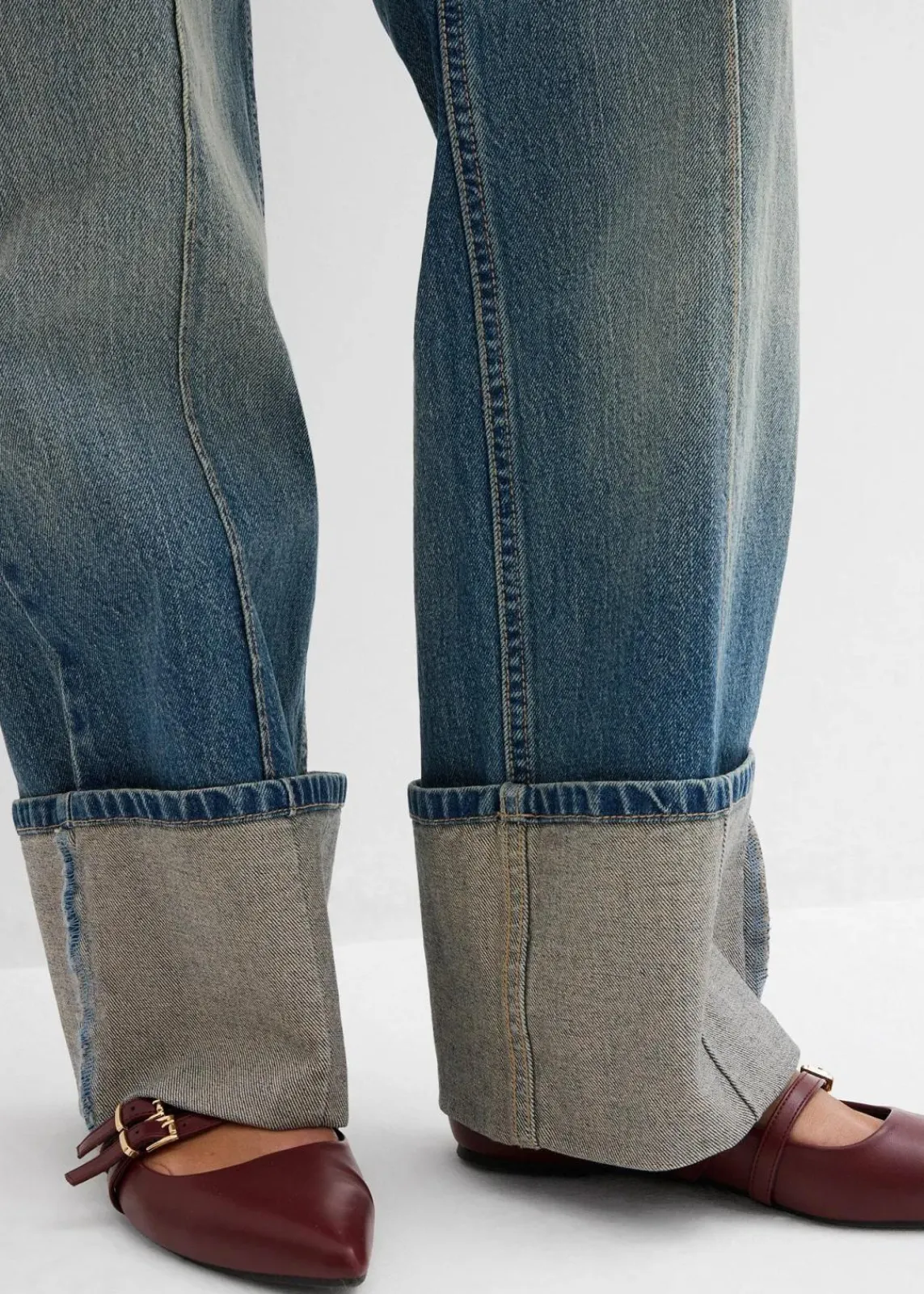 bonprix Kurzgrößen|Jeans^Loose Straight-Jeans High Waist hellblau denim used