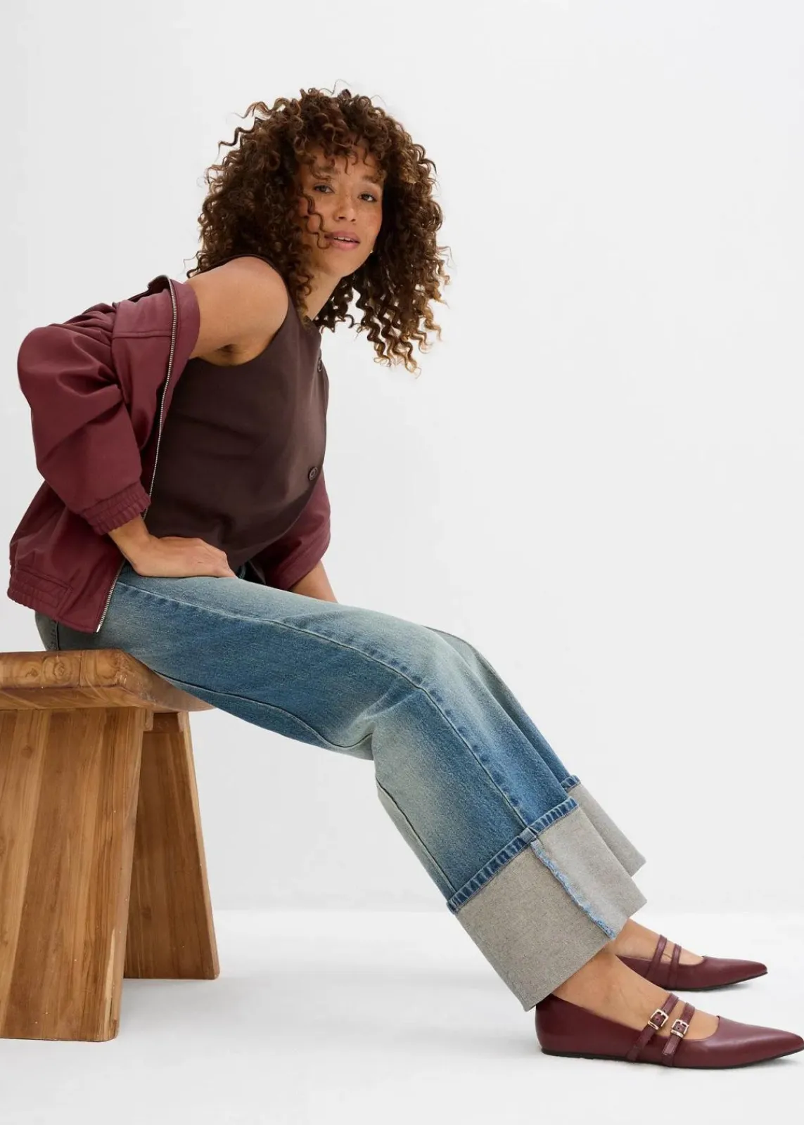 bonprix Kurzgrößen|Jeans^Loose Straight-Jeans High Waist hellblau denim used