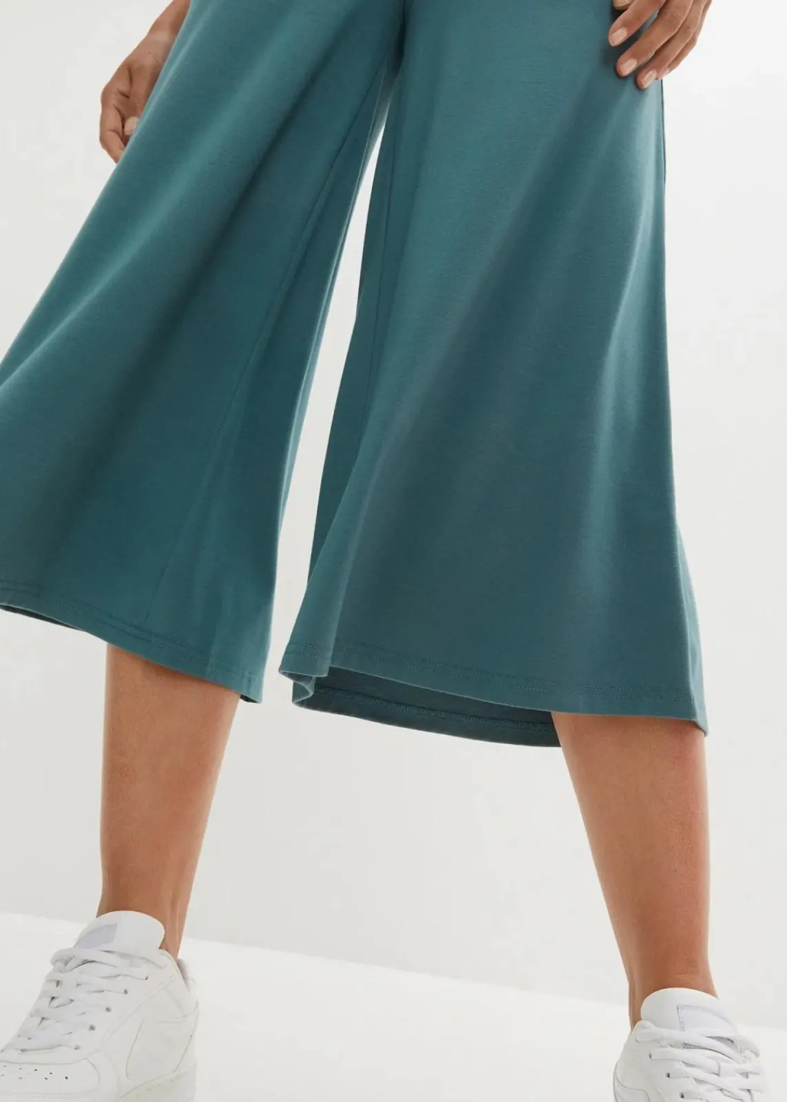 bonprix Nachhaltigere Materialien|Hosen^Loungewear Culotte mit weitem Bein graugrün