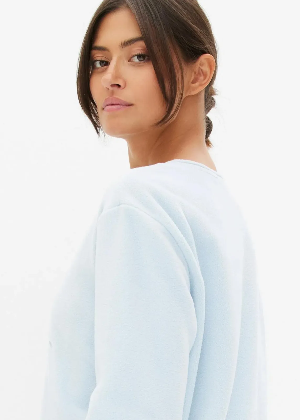 bonprix Wäsche·Homewear|Bekleidung·Strickmode^Loungewear Fleece Nachthemd mit Applikation puderblau