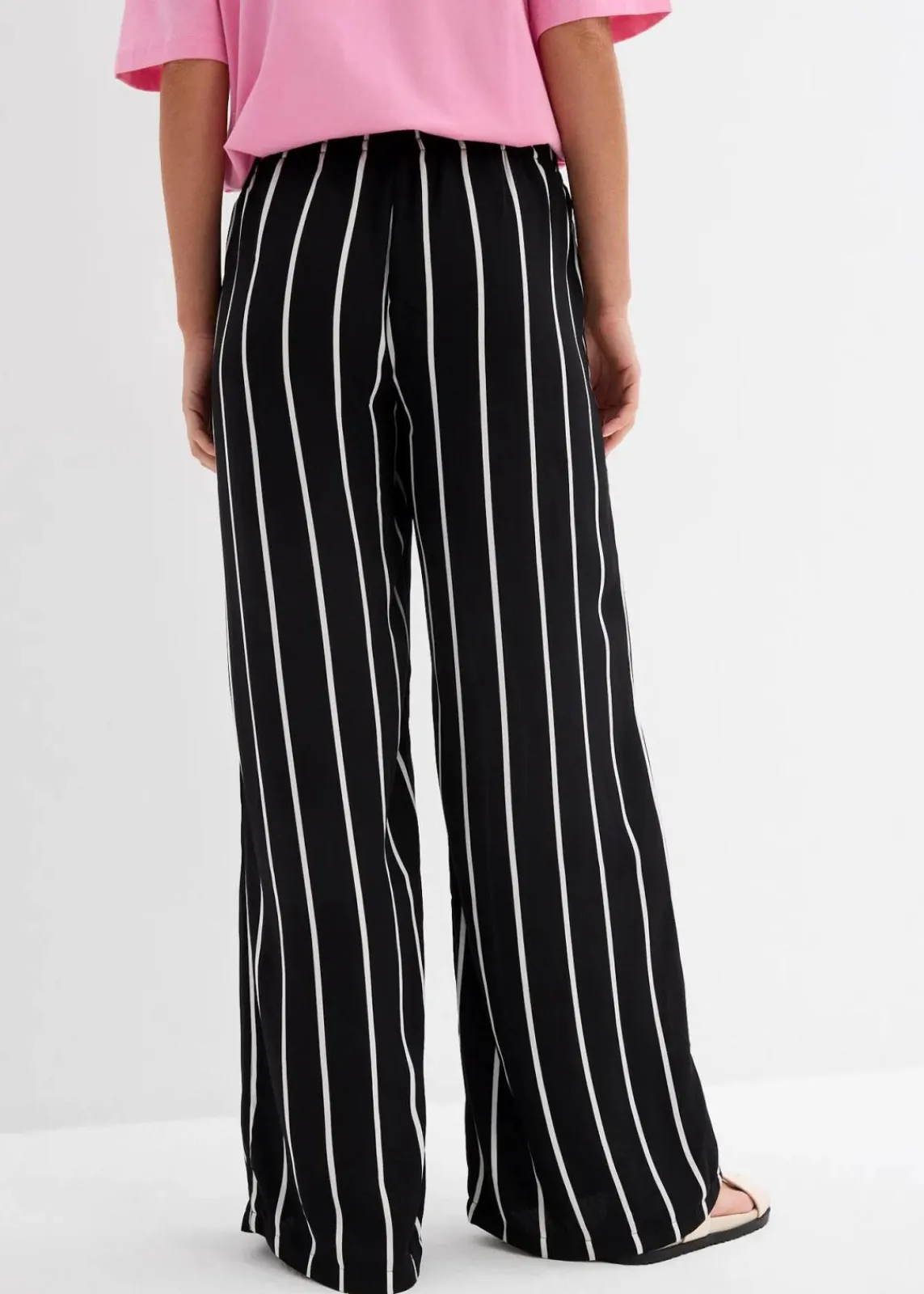 bonprix Bekleidung·Kleider|Hosen^Marlenehose aus leichtem Crêpe schwarz/wollweiß gestreift