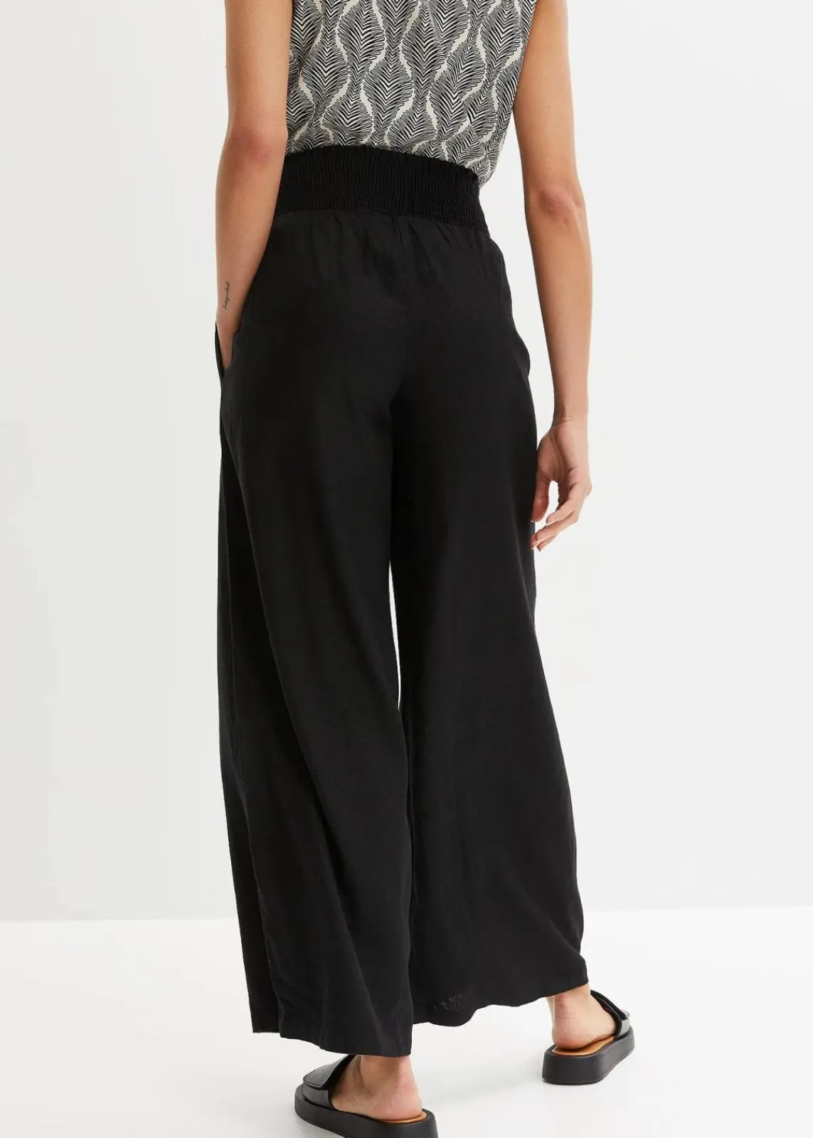 bonprix Nachhaltigere Materialien|Hosen^Marlenehose aus luftigem Leinen-Mix schwarz