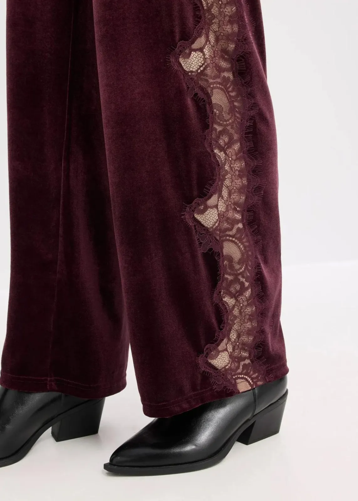 bonprix Hosen|Bekleidung·Kleider^Marlenehose aus softem Samt mit Spitzeneinsatz weinrot