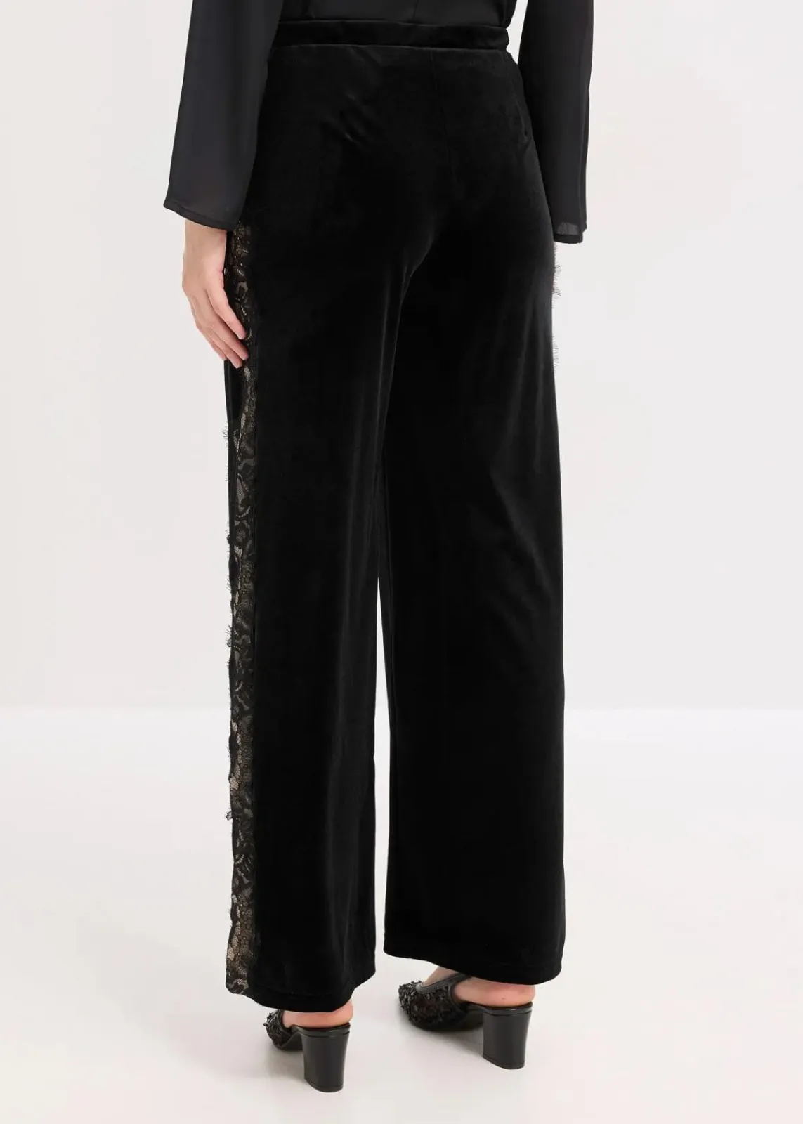 bonprix Bekleidung·Kleider|Hosen^Marlenehose aus softem Samt mit Spitzeneinsatz schwarz
