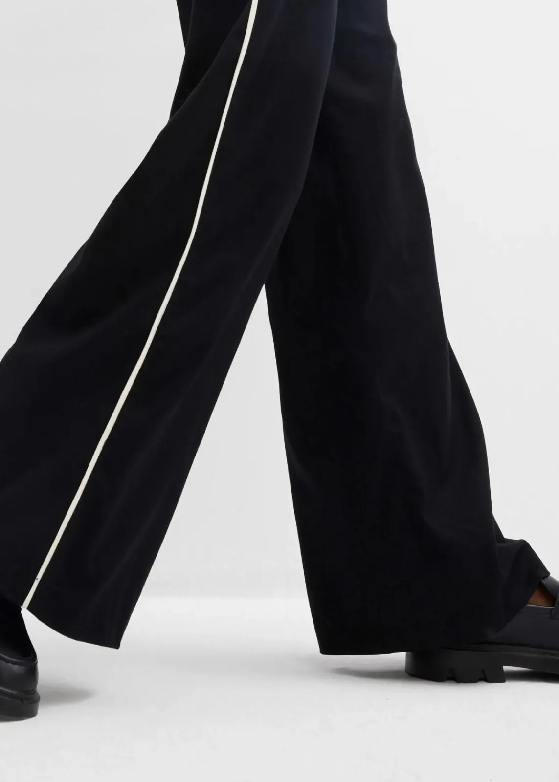 bonprix Bekleidung·Kleider|Hosen^Marlenehose aus Viskose-Mix schwarz/wollweiß