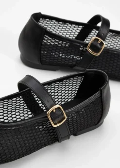 bonprix Sommerschuhe^Mary-Janes mit Mesh-Einsatz schwarz