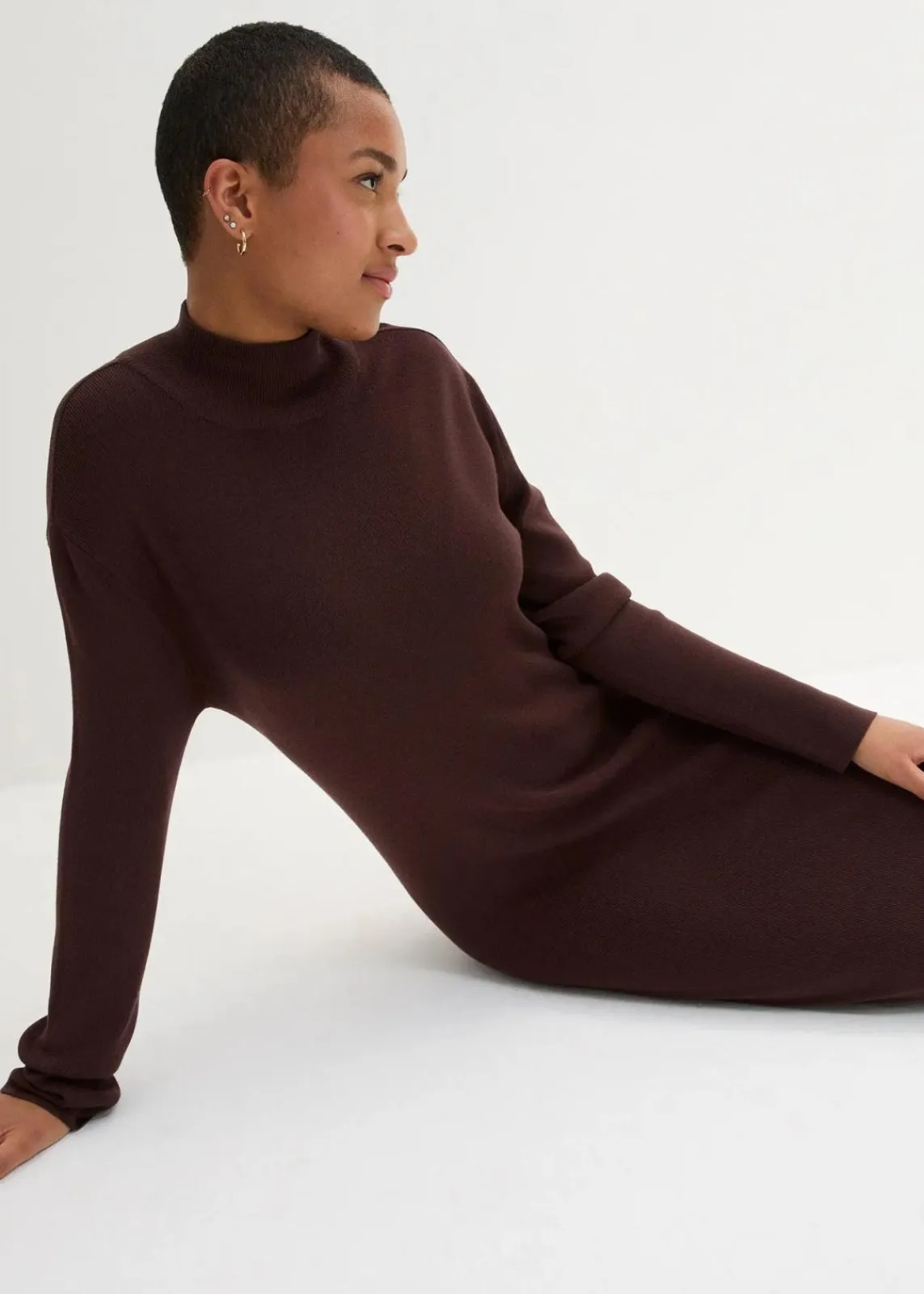 bonprix Bekleidung·Umstandsmode|Bekleidung·Pullover & Strickjacken^Maxi-Feinstrickkleid aus fließendem Viskose-Mix terrabraun