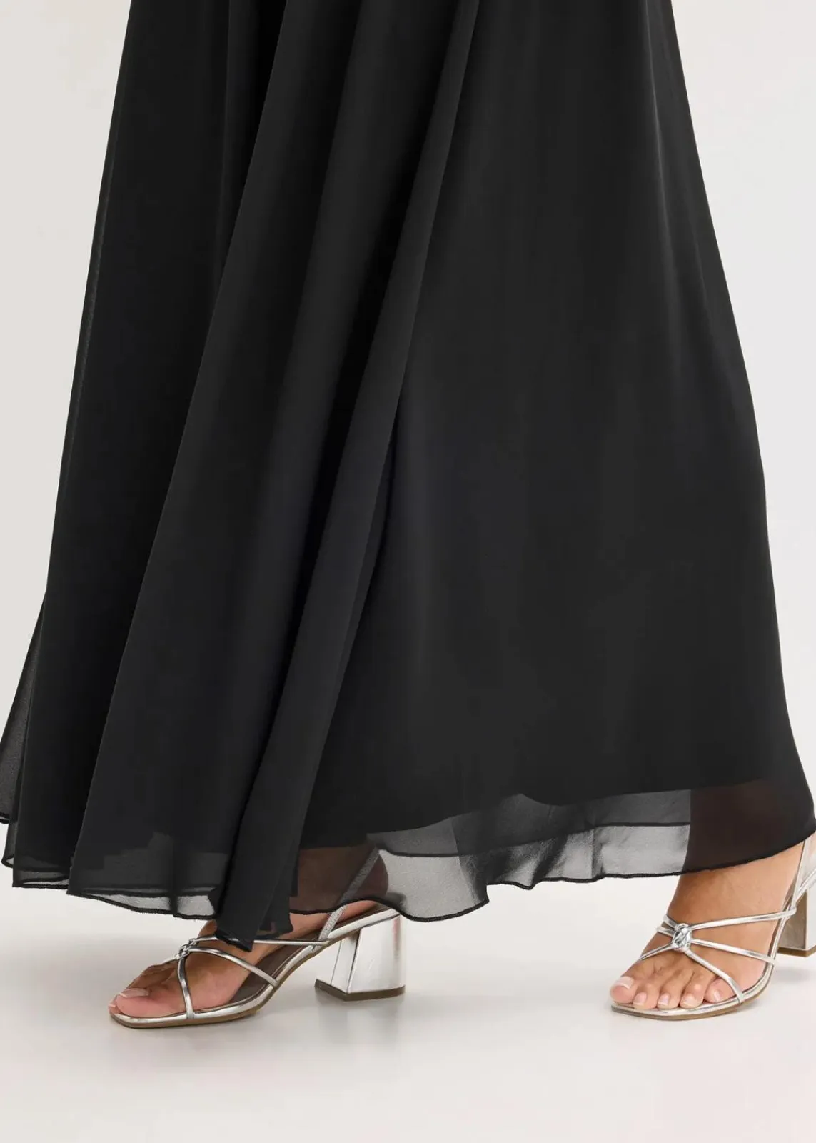 bonprix Bekleidung·Pullover & Strickjacken|Festliche Mode^Maxikleid schwarz
