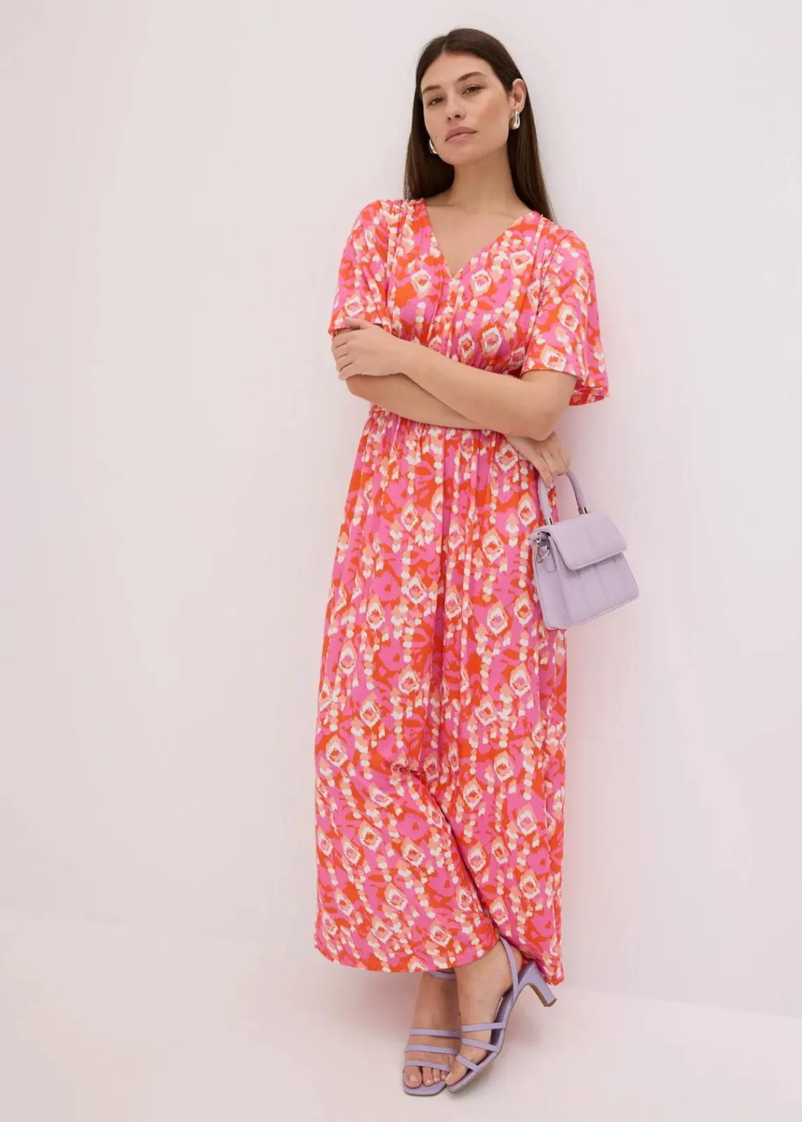 bonprix Bekleidung·Pullover & Strickjacken|Kleider^Maxikleid pink bedruckt