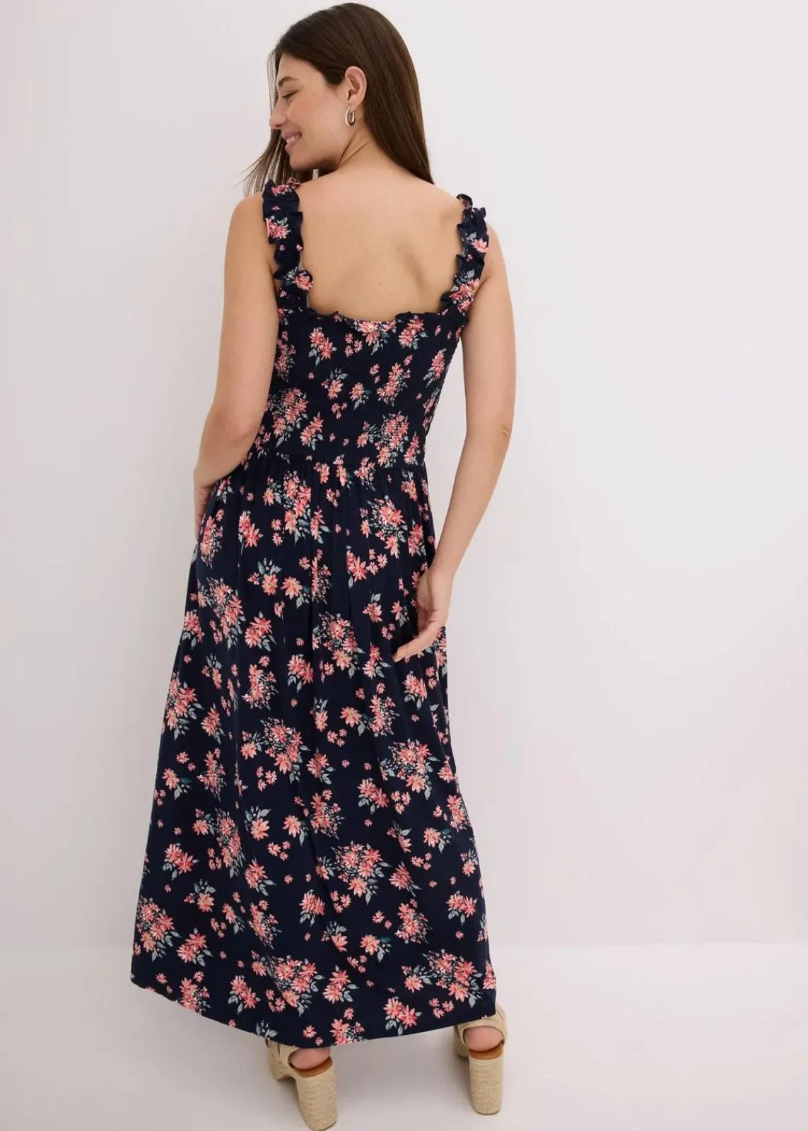 bonprix Nachhaltigere Materialien|Kleider^Maxikleid aus fließendem Viskose-Mix dunkelblau geblümt