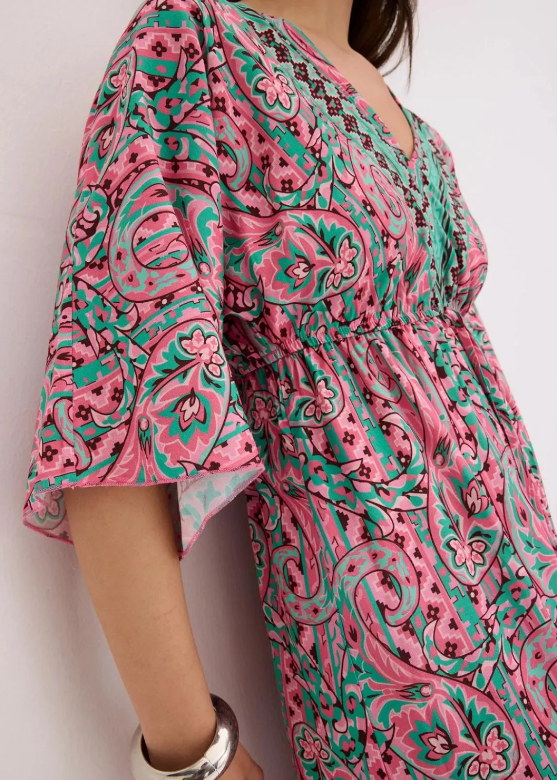 bonprix Kleider^Maxikleid aus fließender Viskose pink/türkis bedruckt