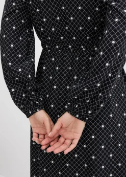 bonprix Kleider^Maxikleid aus fließender Viskose schwarz/weiß gepunktet
