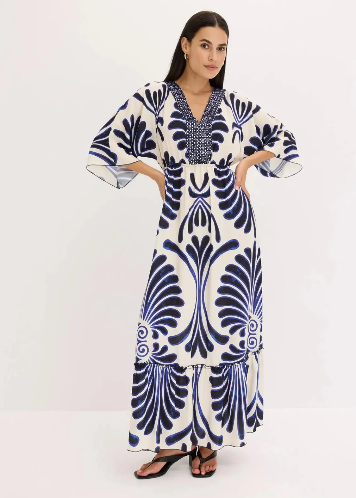 bonprix Kleider|Bekleidung·Pullover & Strickjacken^Maxikleid aus fließender Viskose dunkelblau/wollweiß bedruckt