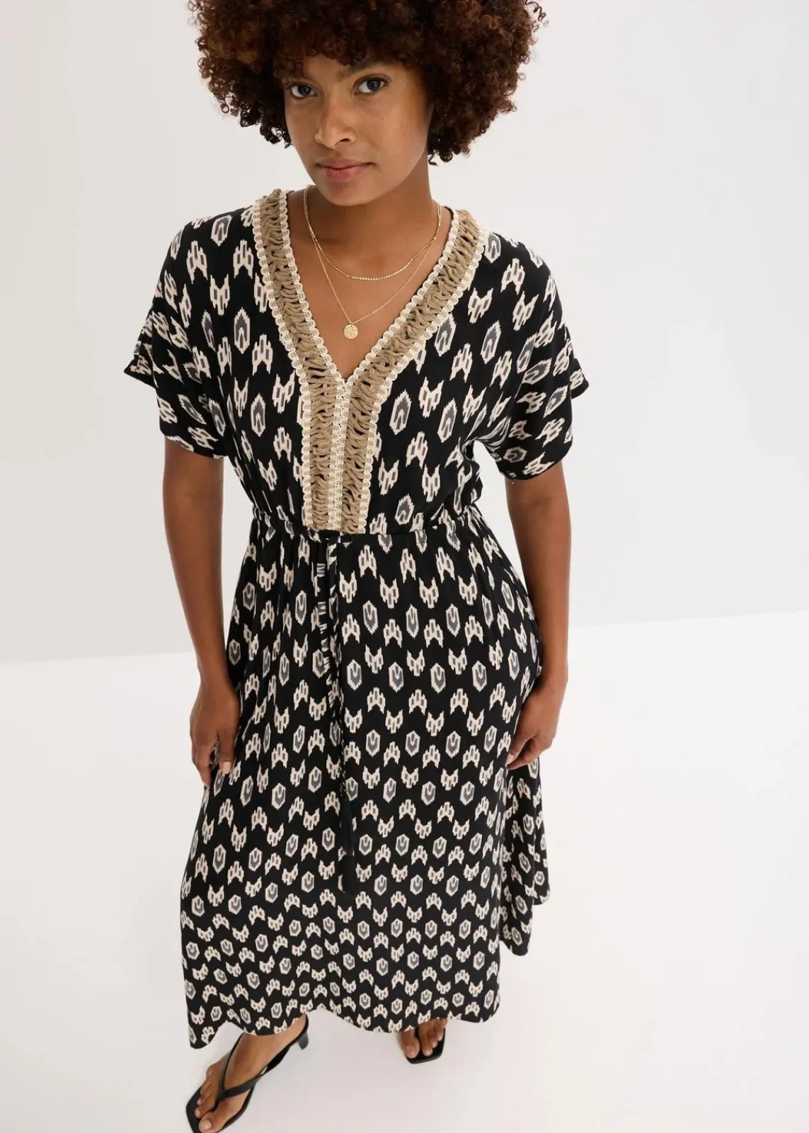 bonprix Kleider|Bekleidung·Pullover & Strickjacken^Maxikleid aus fließender Viskose schwarz bedruckt