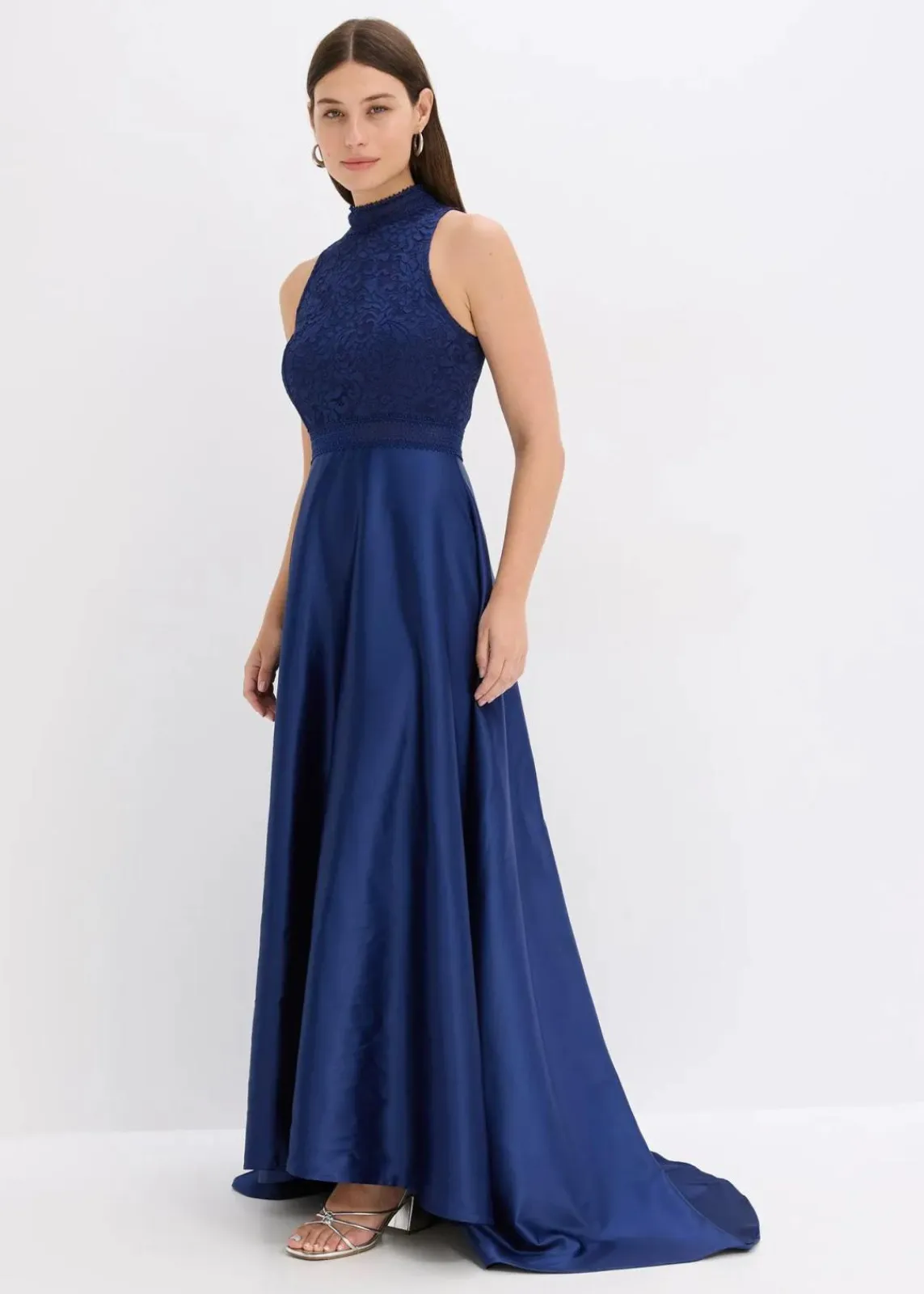bonprix Bekleidung·Pullover & Strickjacken|Festliche Mode^Maxikleid aus glänzendem Satin mit Spitze mitternachtsblau