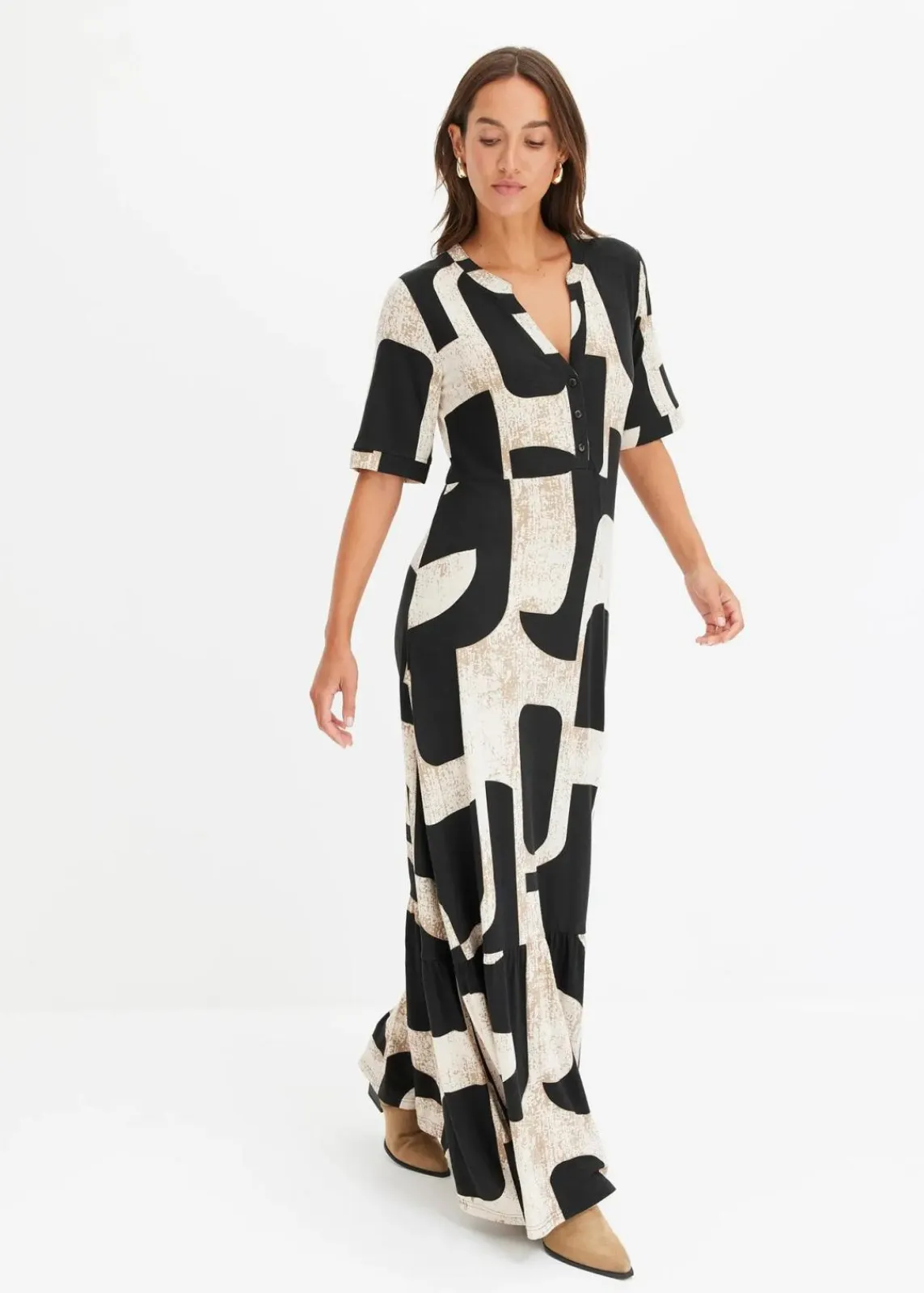 bonprix Nachhaltigere Materialien|Kleider^Maxikleid aus softem Viskose-Mix schwarz/creme graphisch bedruckt