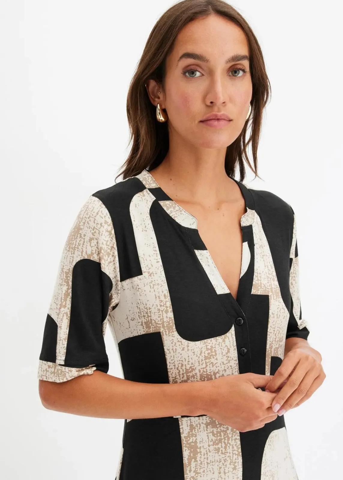 bonprix Nachhaltigere Materialien|Kleider^Maxikleid aus softem Viskose-Mix schwarz/creme graphisch bedruckt