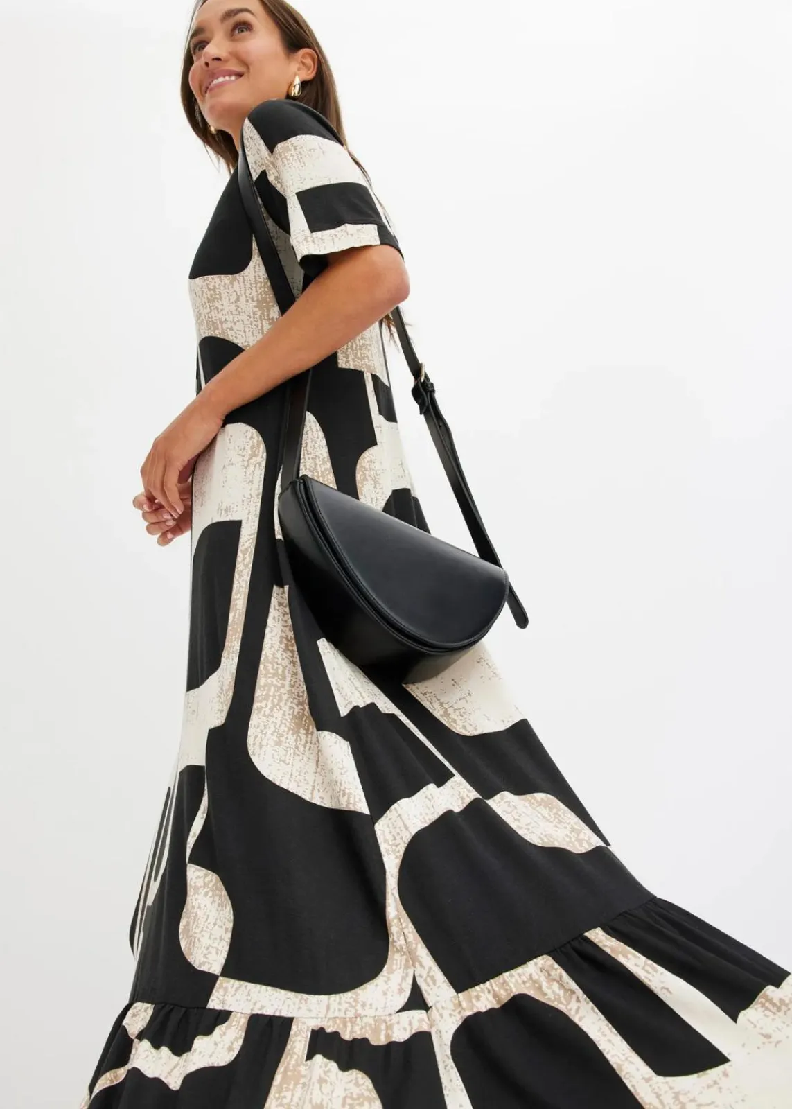 bonprix Nachhaltigere Materialien|Kleider^Maxikleid aus softem Viskose-Mix schwarz/creme graphisch bedruckt