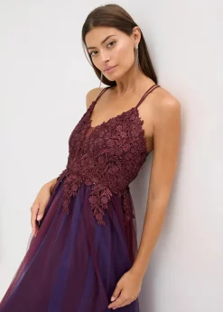 bonprix Bekleidung·Pullover & Strickjacken|Festliche Mode^Maxikleid aus zartem Tüll mit Spitze weinrot