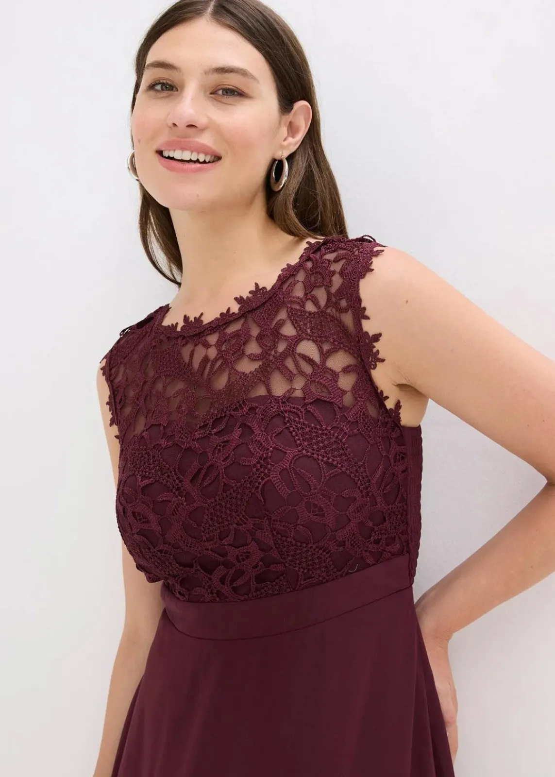 bonprix Kleider|Festliche Mode^Maxikleid mit Spitze weinrot