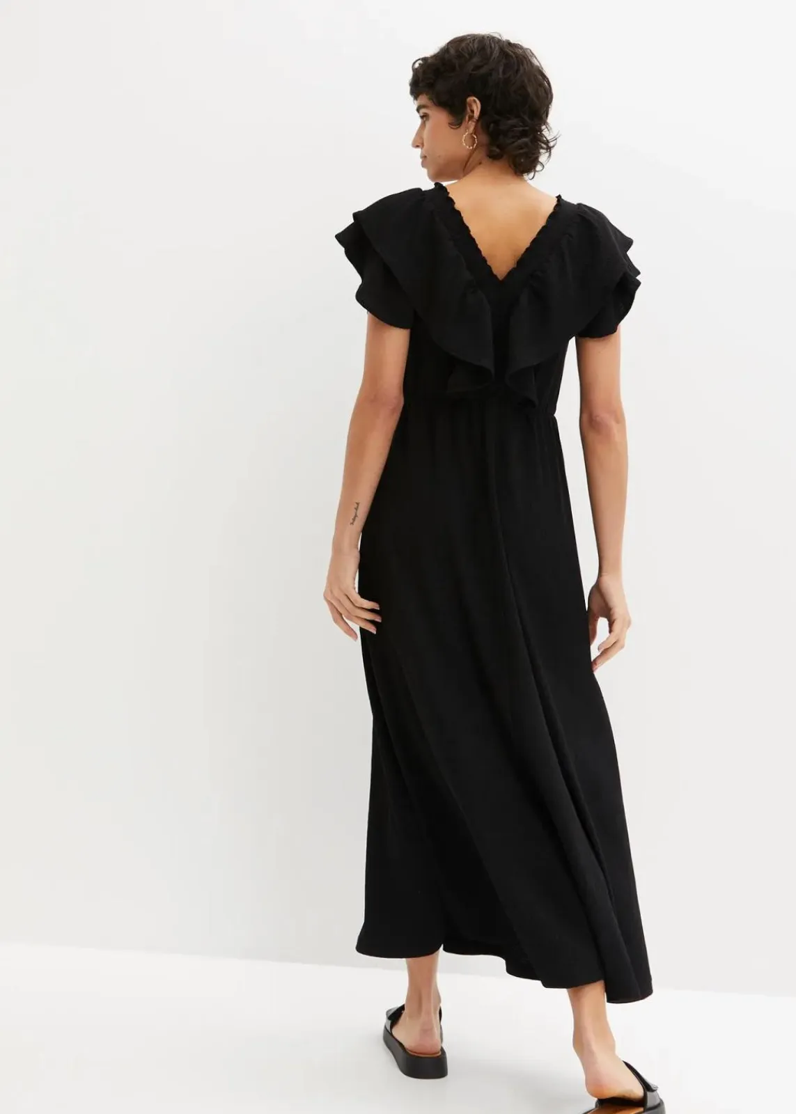 bonprix Kleider^Maxikleid mit Volant schwarz