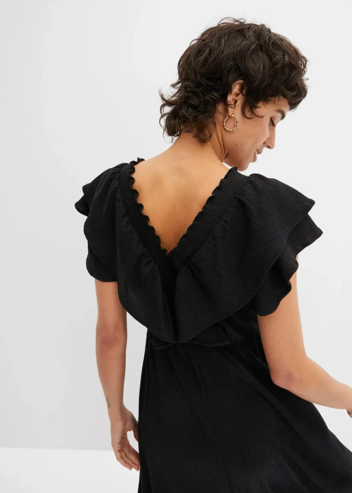 bonprix Kleider^Maxikleid mit Volant schwarz