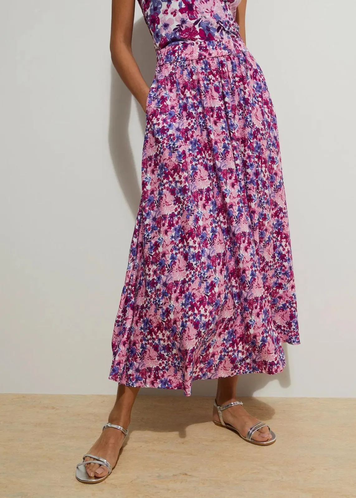 bonprix Bekleidung·Sportbekleidung|Röcke^Maxirock aus reiner Viskose tiefviolett/fuchsiapink floral