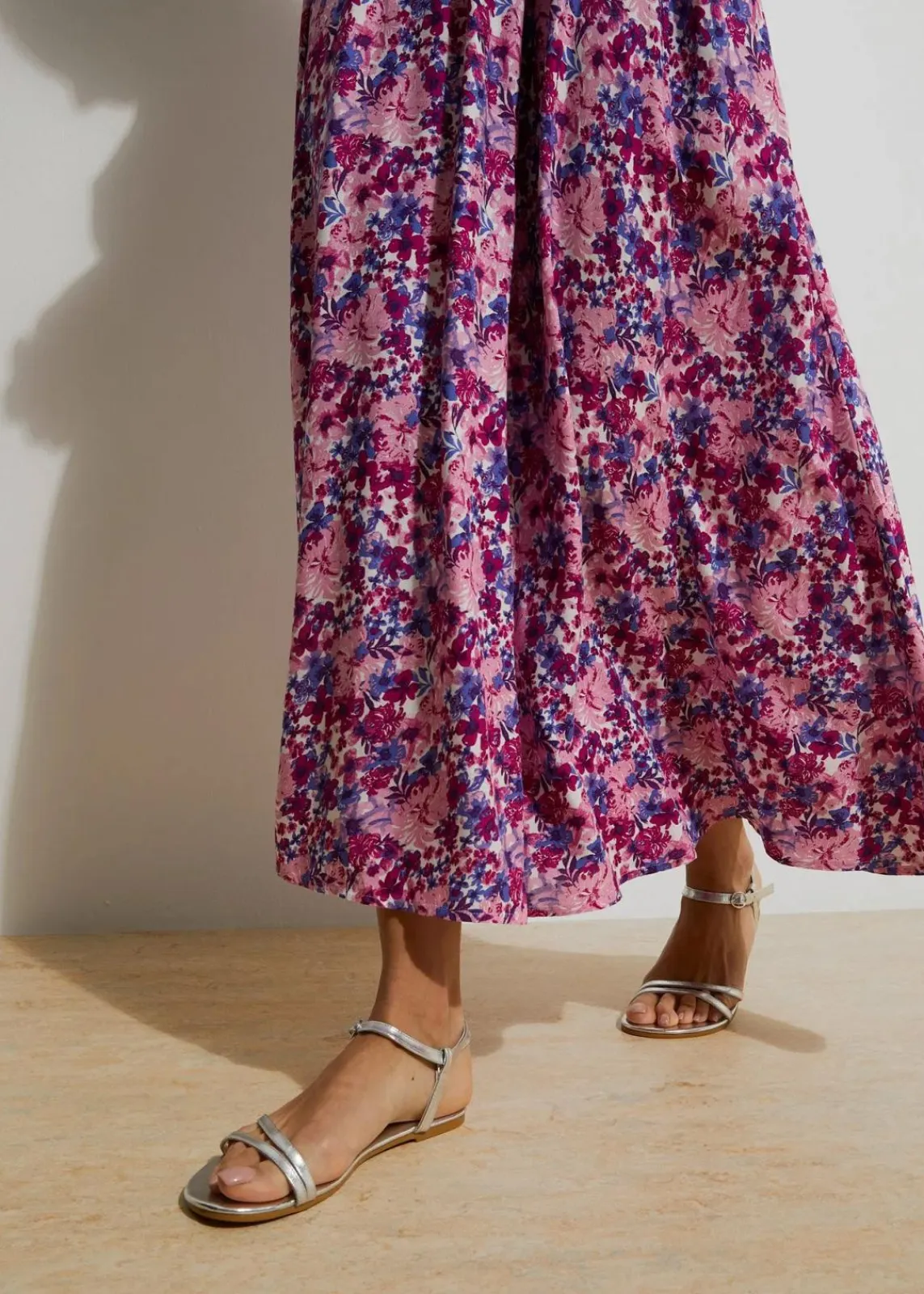 bonprix Bekleidung·Sportbekleidung|Röcke^Maxirock aus reiner Viskose tiefviolett/fuchsiapink floral