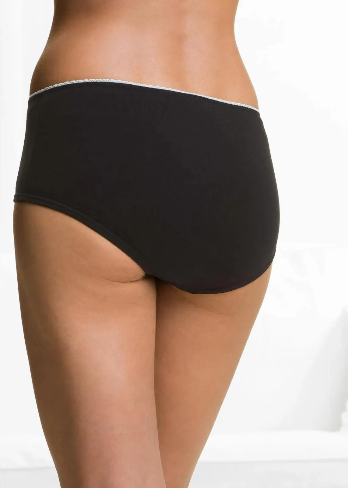 bonprix Wäsche·Baumwollunterwäsche|Wäsche·Höschen^Maxislip mit Bio-Baumwolle (4er Pack) schwarz